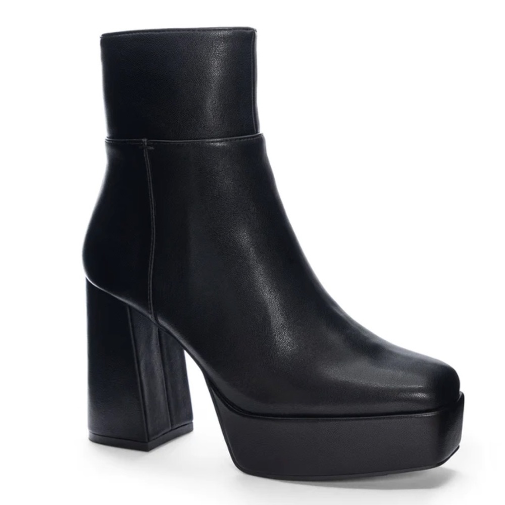 Chinese Laundry Norra Smooth Platform Bootie